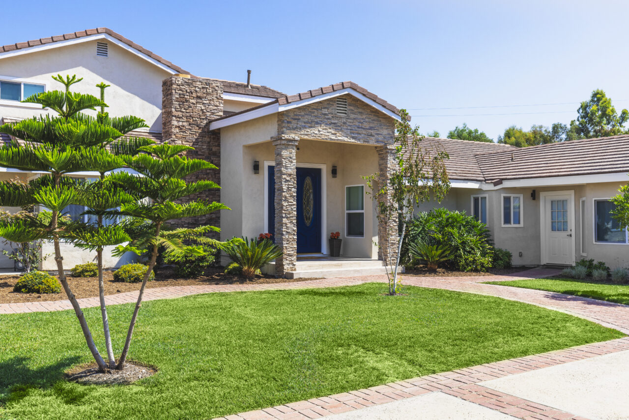 Clementine Orange County Adolescent Eating Disorder Treatment